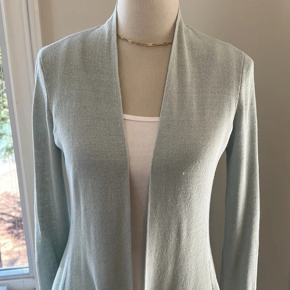Gorgeous Eileen Fisher Linen Cardigan, Size XS, Like New - Picture 3 of 8